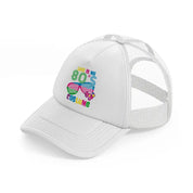 2021-06-17-15-en-white-trucker-hat