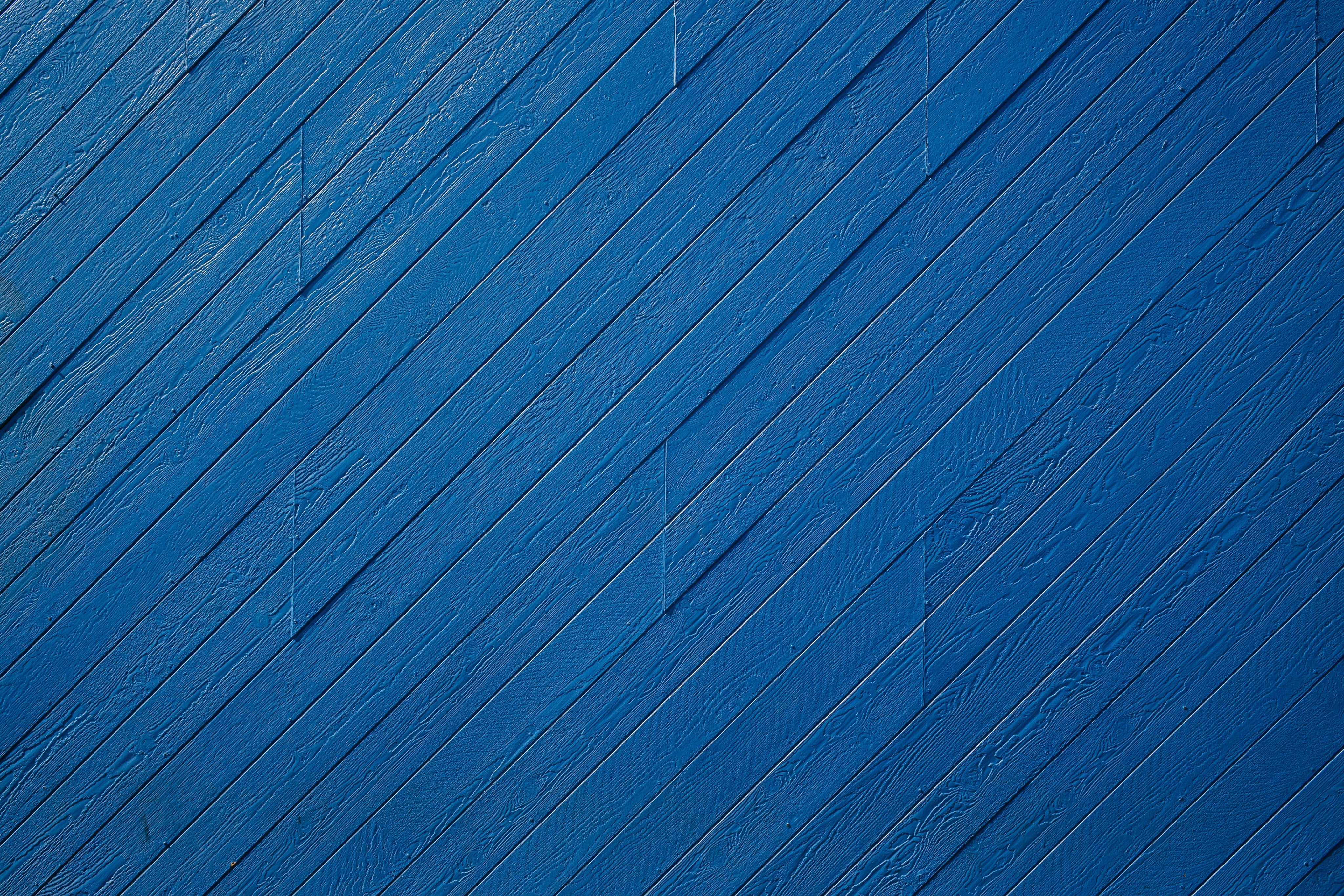 texture-of-wood-cladding-painted-blue.jpg